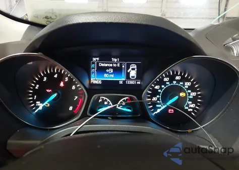 2014 Ford Escape Se z USA, uszkodzony, nr VIN 1FMCU0GX5EUD45055